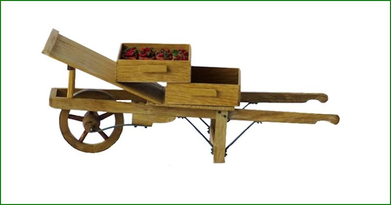 Aardbeien kruiwagen Aalsmeer